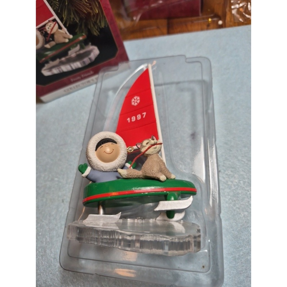 1997 Hallmark Keepsake Ornament Frosty Friends #18 In Series Penguin On Iceboat